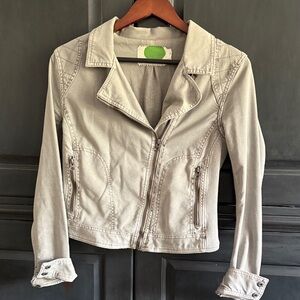 Stylish Tan Utility Jacket for Women